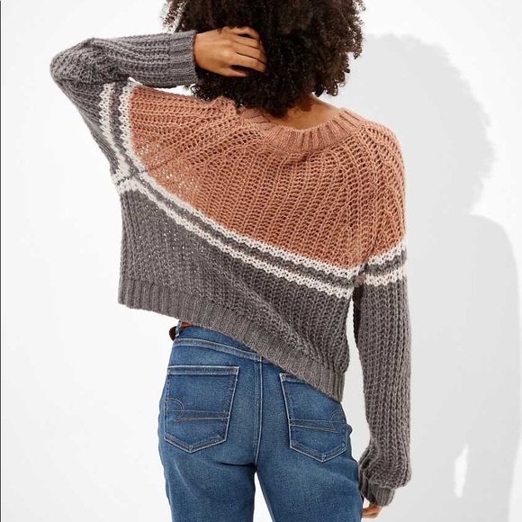 AE Cropped Color-Block Crew Neck Sweater - Picture 2 of 7